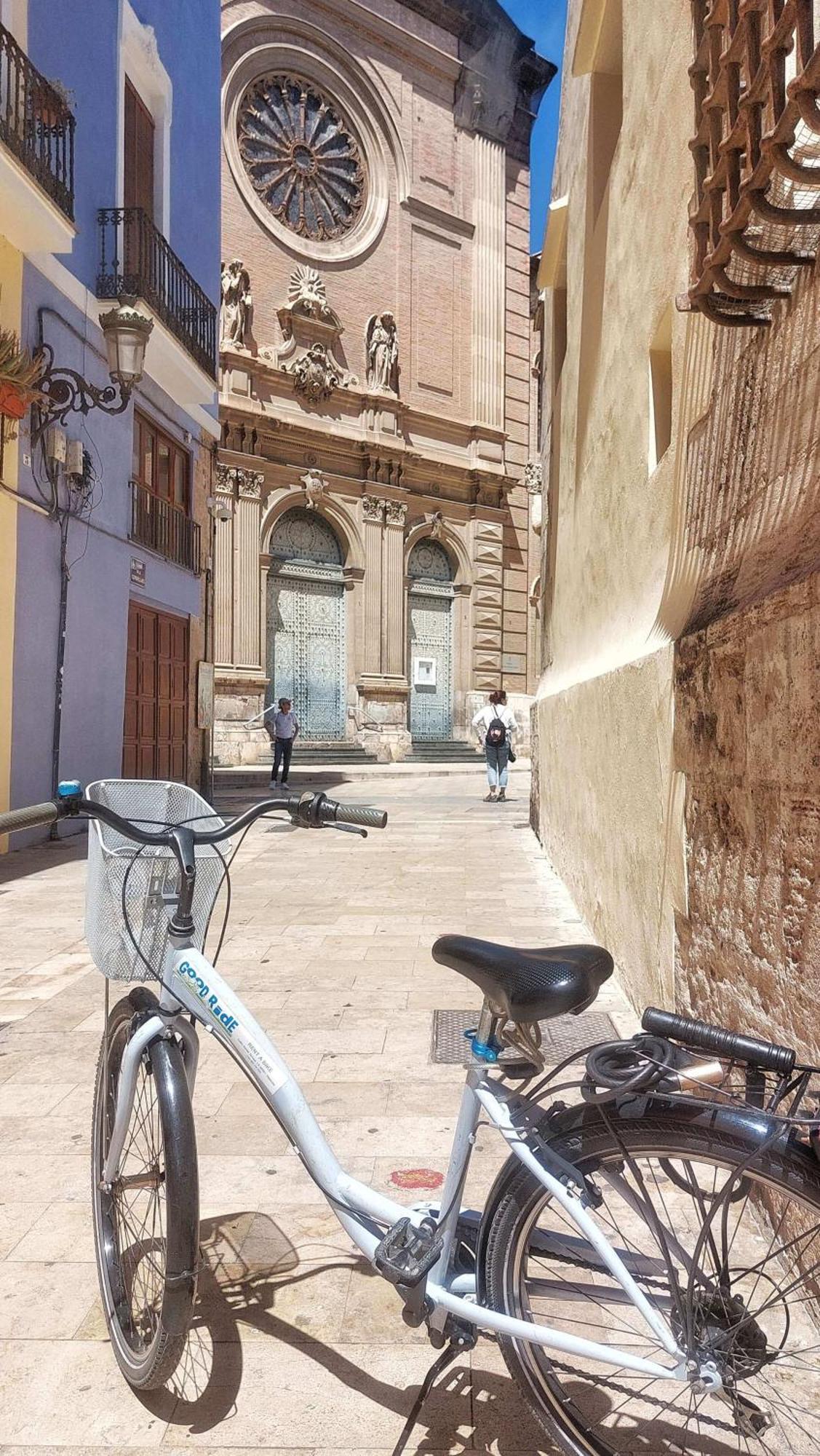 Hogar Vera Apartments&Bikes Valenza Esterno foto