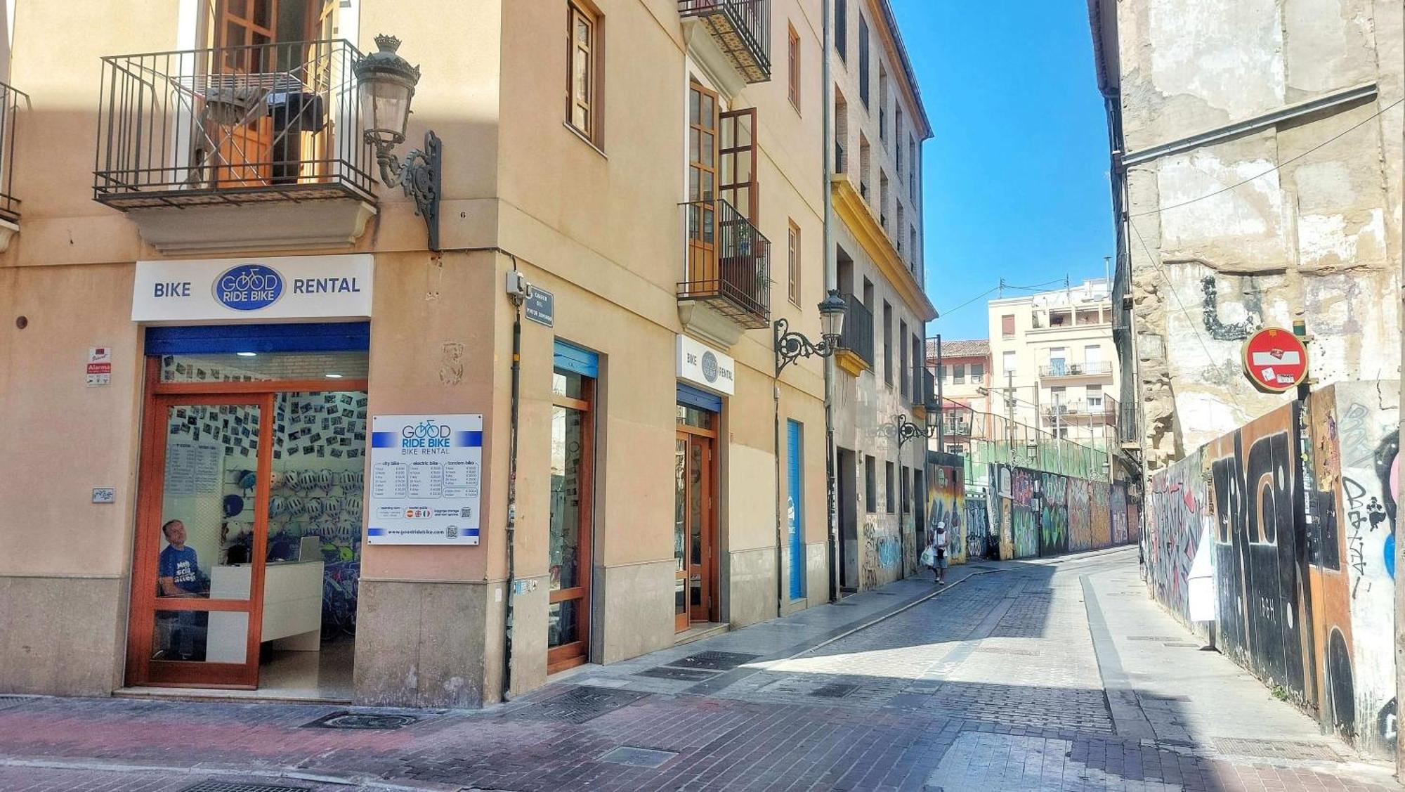 Hogar Vera Apartments&Bikes Valenza Esterno foto