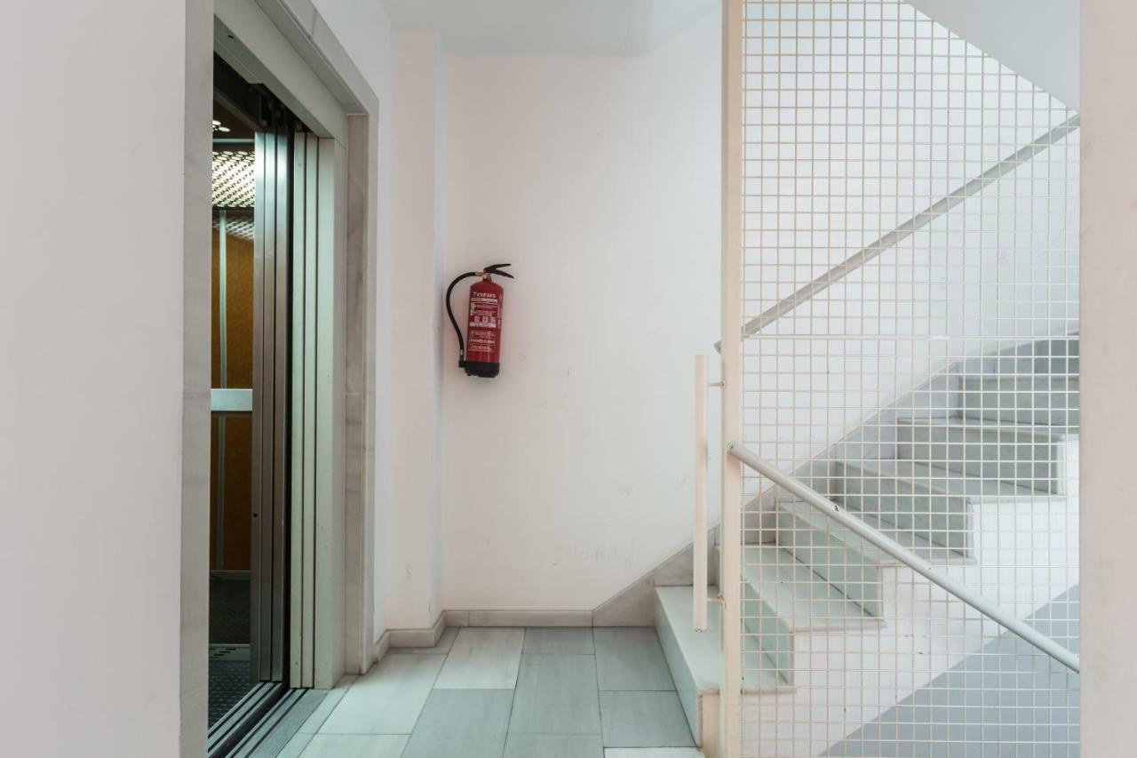 Hogar Vera Apartments&Bikes Valenza Esterno foto